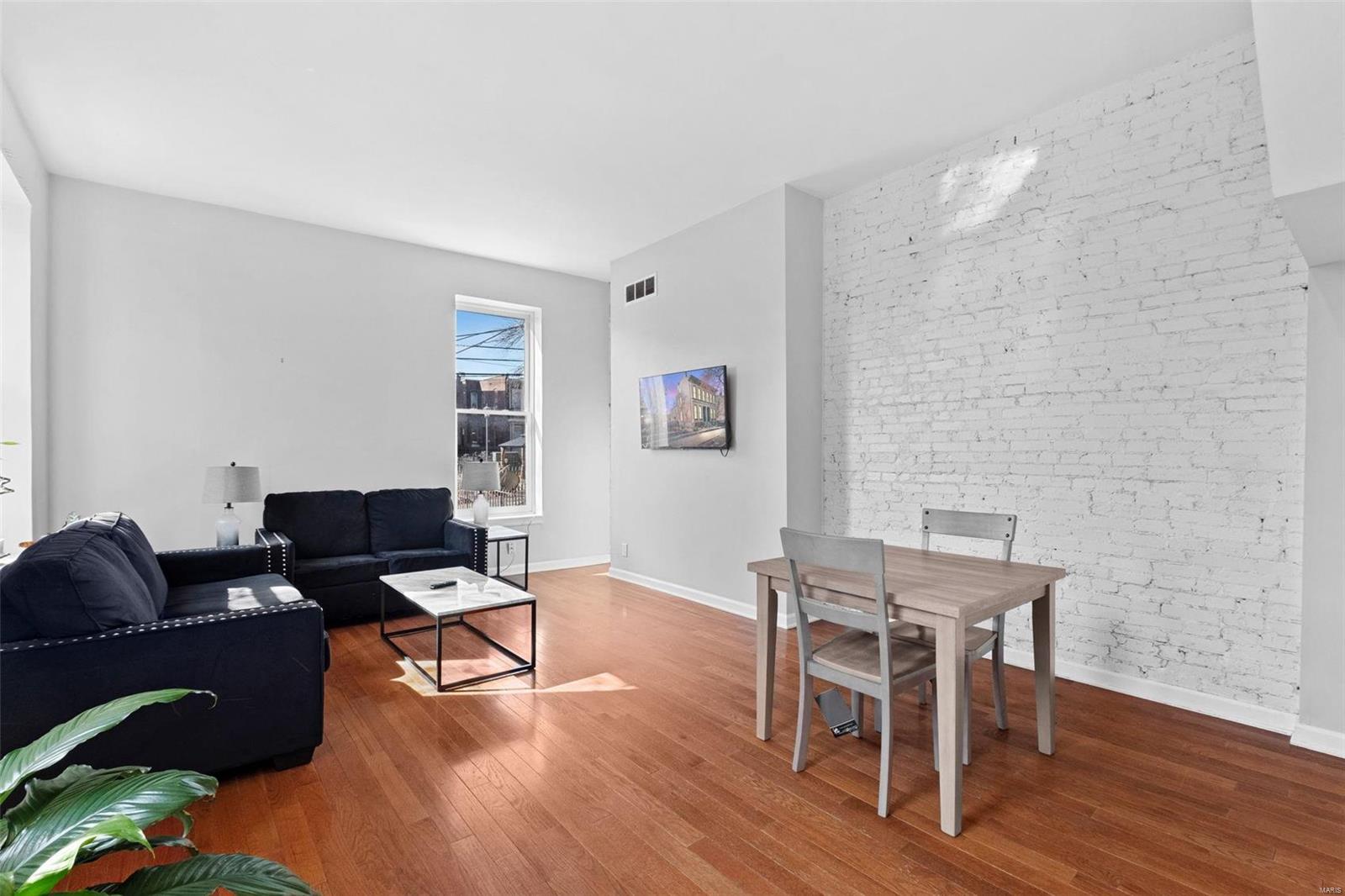 1806 Rutger Street St. Louis, MO 63104 - Photo 11 of 22 Gallery Image 11