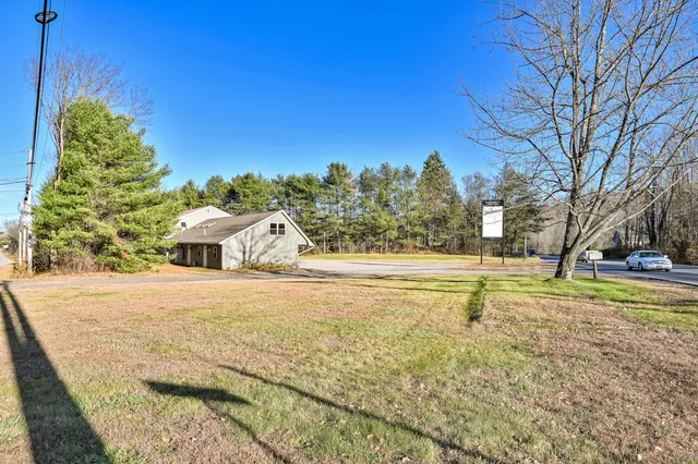 $859,999 | 675 Western Avenue, Manchester, ME 04351