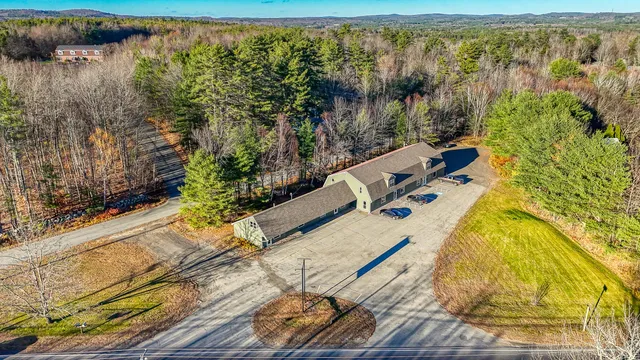 $859,999 | 675 Western Avenue, Manchester, ME 04351