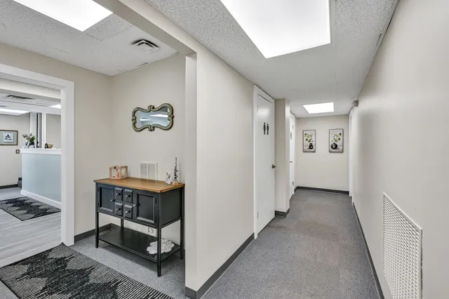 $859,999 | 675 Western Avenue, Manchester, ME 04351