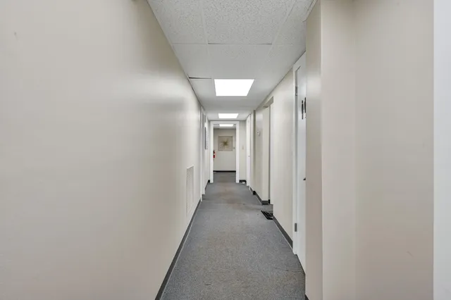 $859,999 | 675 Western Avenue, Manchester, ME 04351