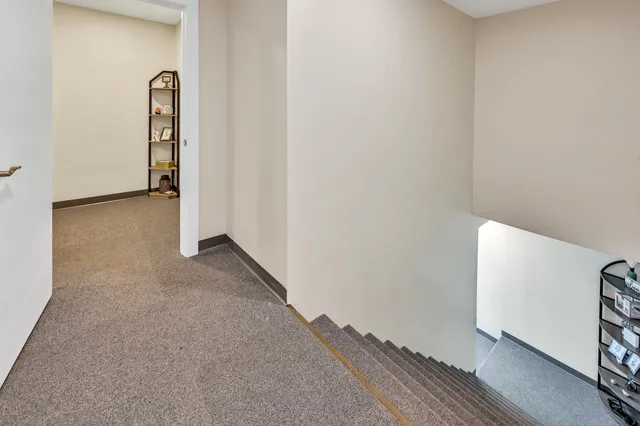 $859,999 | 675 Western Avenue, Manchester, ME 04351