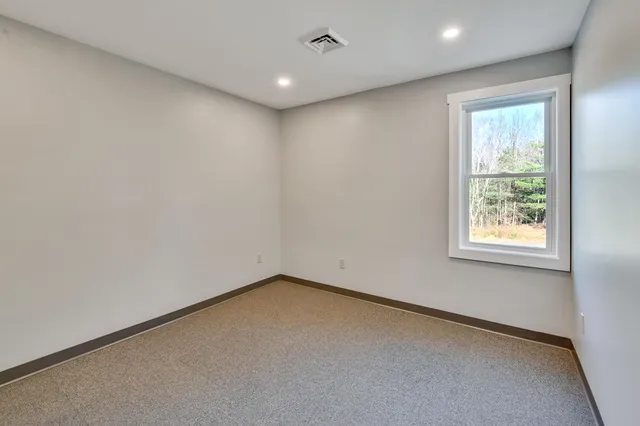 $859,999 | 675 Western Avenue, Manchester, ME 04351