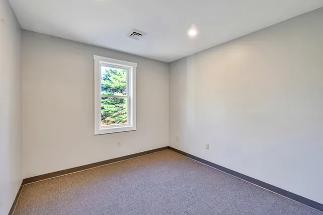 $859,999 | 675 Western Avenue, Manchester, ME 04351