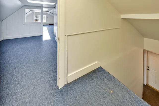 $859,999 | 675 Western Avenue, Manchester, ME 04351