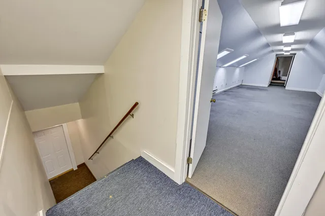 $859,999 | 675 Western Avenue, Manchester, ME 04351