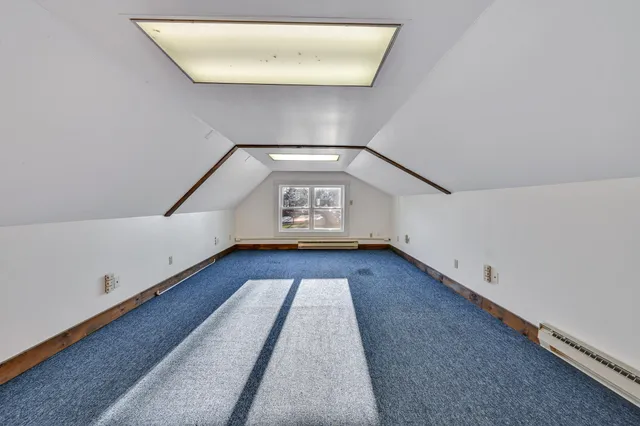 $859,999 | 675 Western Avenue, Manchester, ME 04351