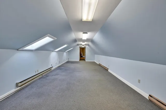 $859,999 | 675 Western Avenue, Manchester, ME 04351