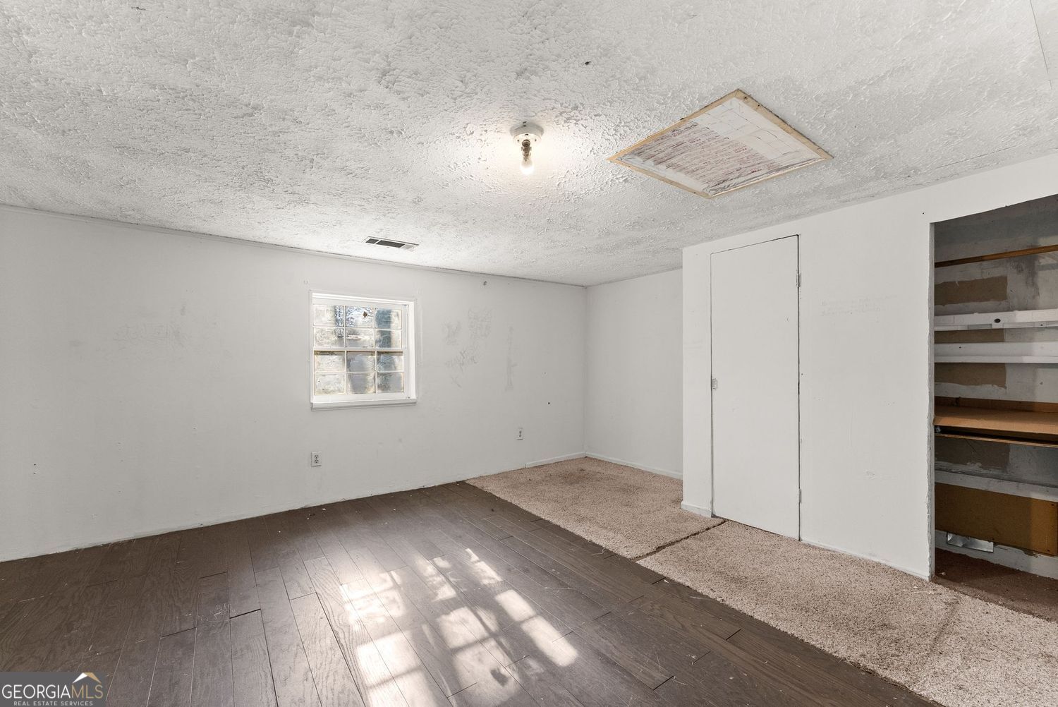 2346 4th Street Gainesville, GA 30504 - Photo 14 of 36 an empty room with windows