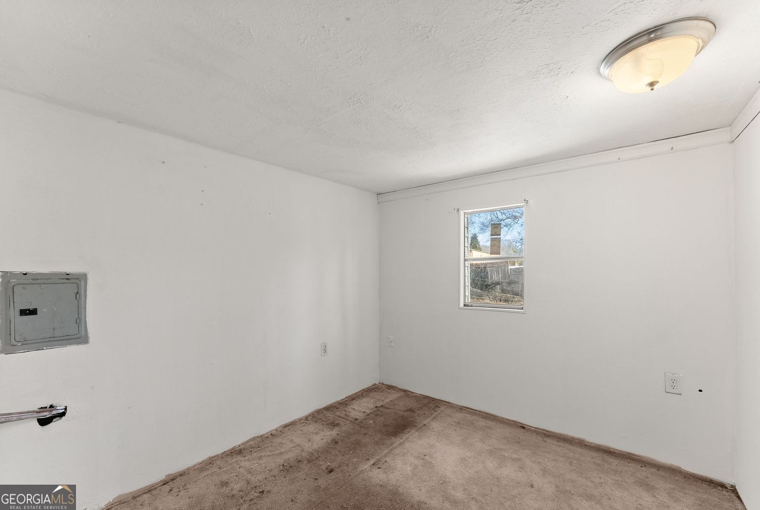 2346 4th Street Gainesville, GA 30504 - Photo 22 of 36 an empty room with windows