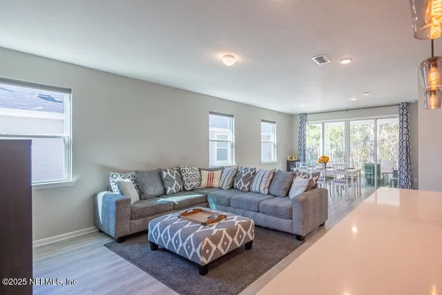 $360,000 | 11463 Eagle Vail Court, Jacksonville, FL 32221