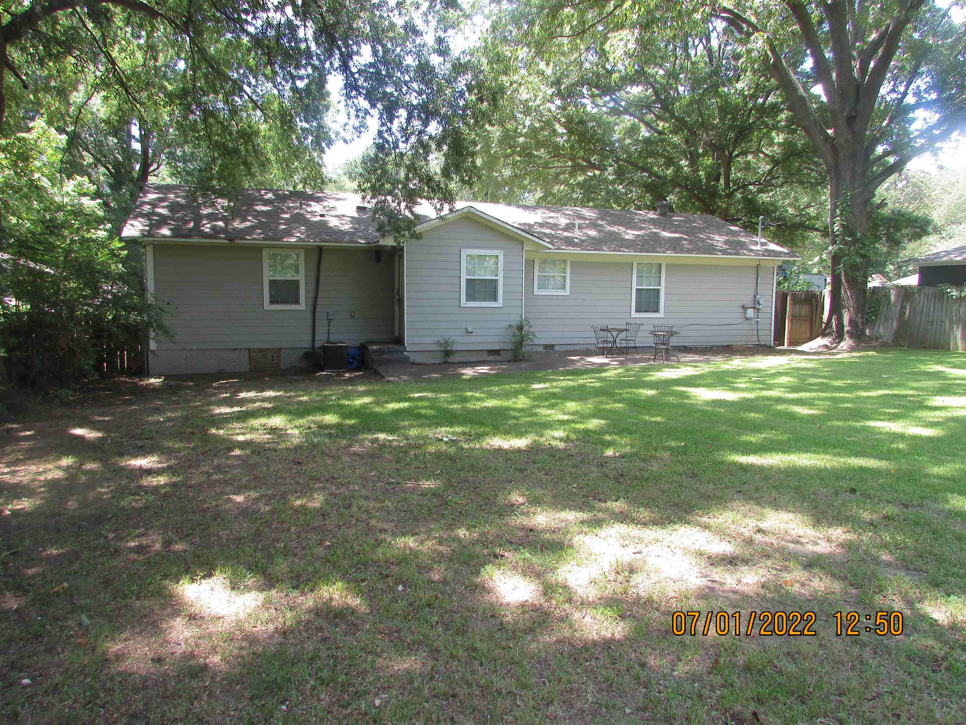 5086 Lochinvar Road Memphis, TN 38116 - Photo 2 of 19