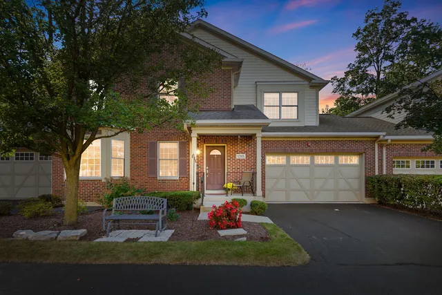 $525,000 | 1205 Charleston Court, Unit 1205, Willowbrook, IL 60527