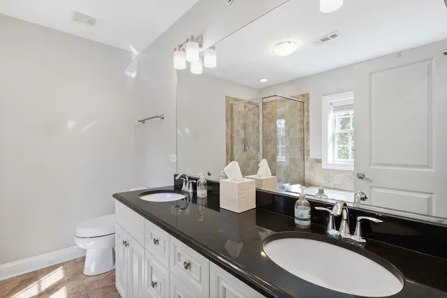 $525,000 | 1205 Charleston Court, Unit 1205, Willowbrook, IL 60527