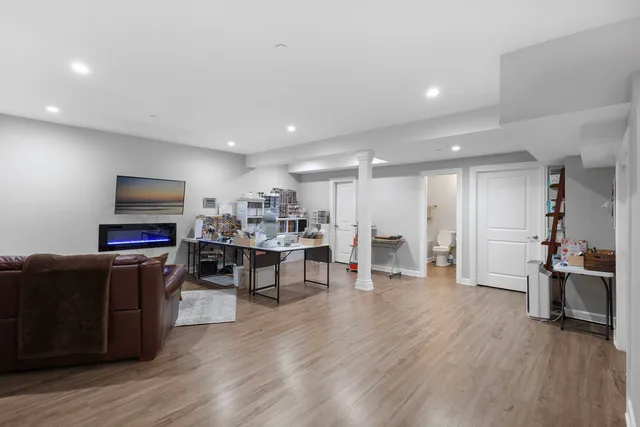 $525,000 | 1205 Charleston Court, Unit 1205, Willowbrook, IL 60527