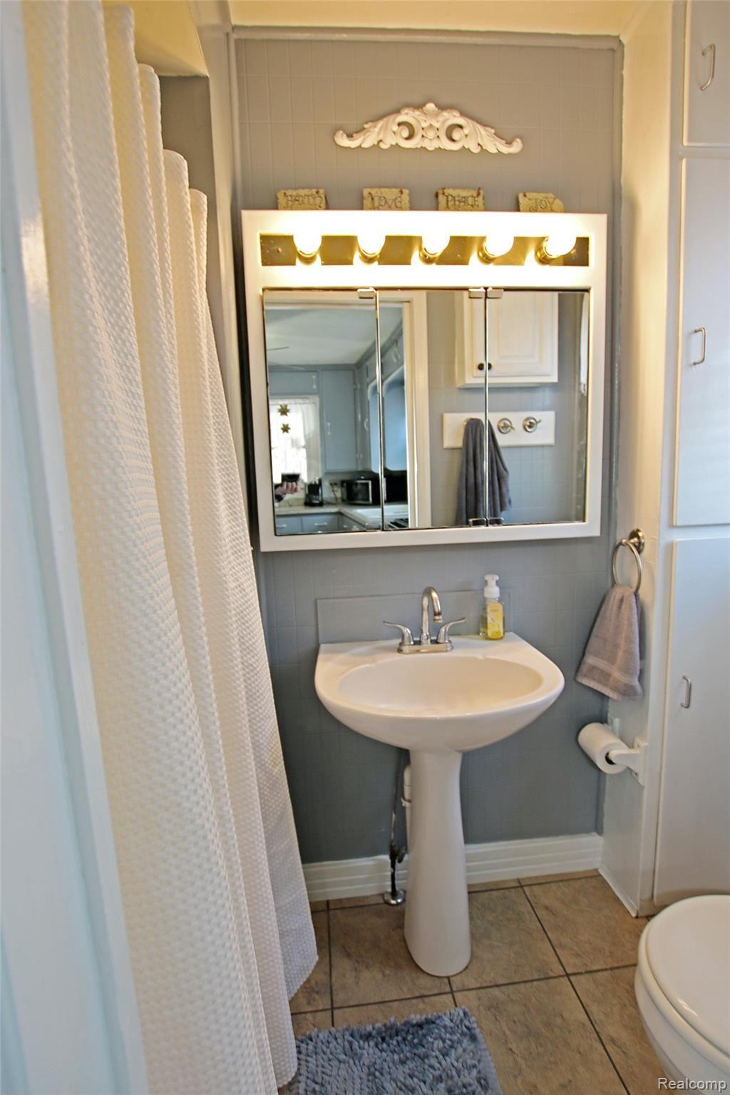 6363 Gale Road Atlas, MI 48411 - Photo 12 of 46 12) Kitchen Bathroom.jpg