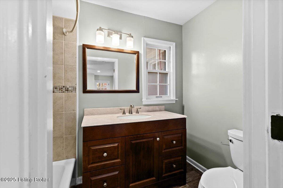 2512 Savannah Road Louisville, KY 40242 - Photo 23 of 26 24-2512 Savannah Rd-24
