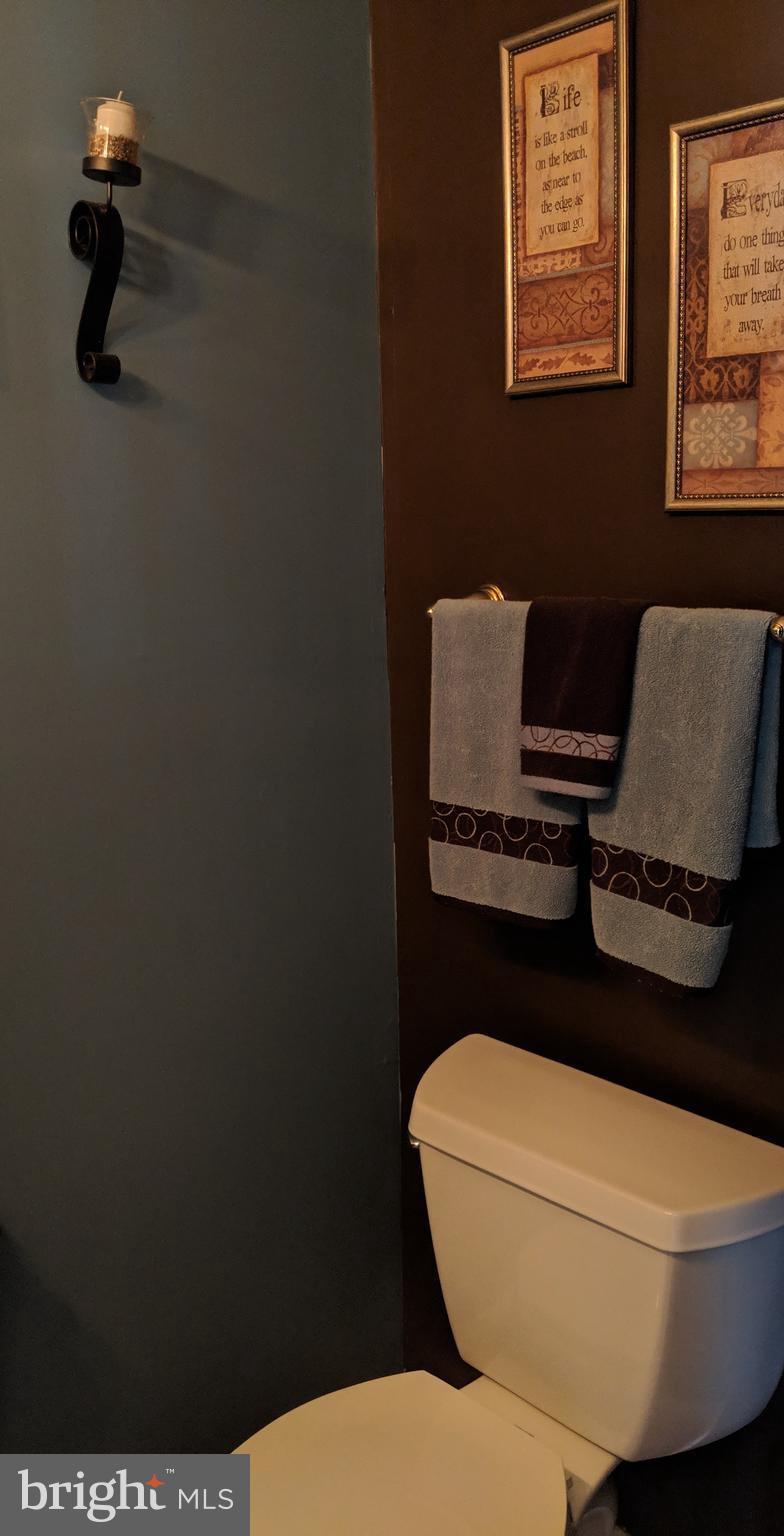 166 Farm Road Aberdeen, MD 21001 - Photo 14 of 34 Powder room