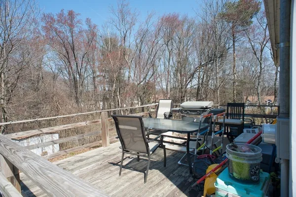 $395,000 | 59 Carney Street, Uxbridge, MA 01569