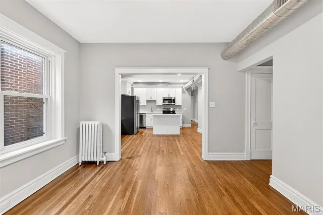 $1,875 | 6432 Alamo Avenue, Unit 1E, Clayton, MO 63105