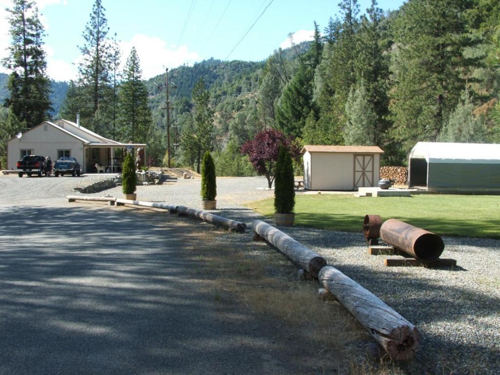 39 Power House Road Junction City, CA 96048 - Photo 1 of 5 ...