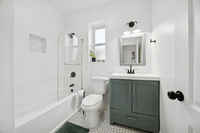 $450,000 | 5829 West Ohio Street, Chicago, IL 60644