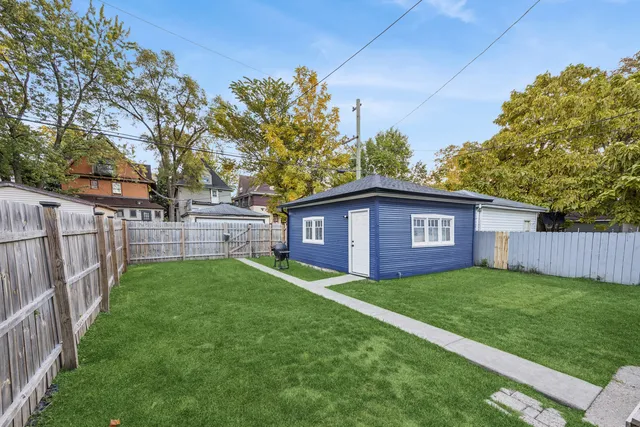 $450,000 | 5829 West Ohio Street, Chicago, IL 60644