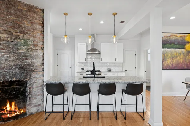 $450,000 | 5829 West Ohio Street, Chicago, IL 60644