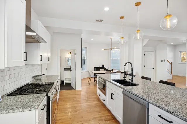 $450,000 | 5829 West Ohio Street, Chicago, IL 60644