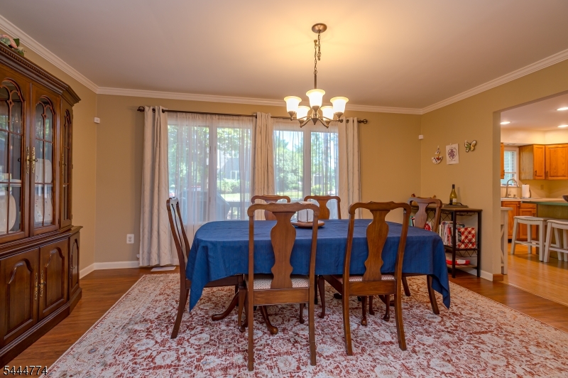 9 Mission Hills Road Annandale, NJ 08801 - Photo 5 of 20