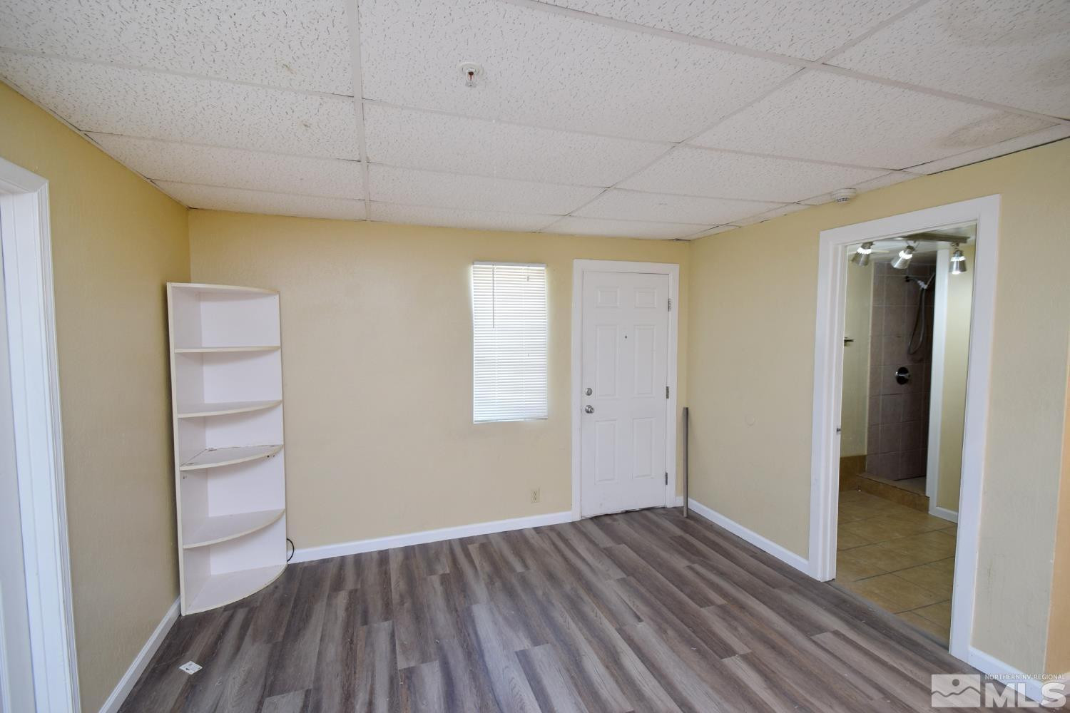 486 Highland Avenue Reno, NV 89512 - Photo 8 of 33 a view of empty room with wooden floor