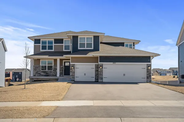 $585,999 | 1901 Aztec Avenue, Shakopee, MN 55379