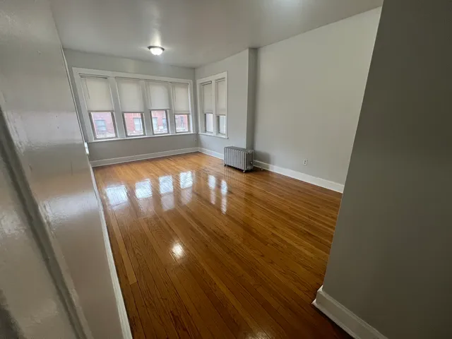 $1,300 | 6802 South Clyde Avenue, Unit 2, Chicago, IL 60649