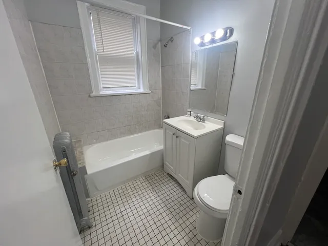 $1,300 | 6802 South Clyde Avenue, Unit 2, Chicago, IL 60649