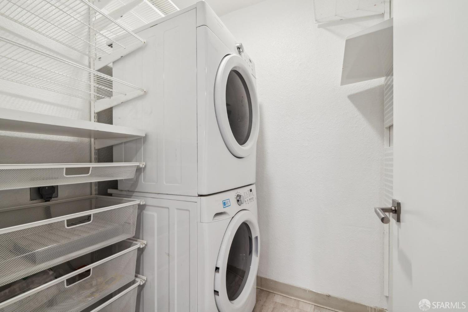 660 Canyon Oaks Drive, Unit E Oakland, CA 94605 - Photo 11 of 28