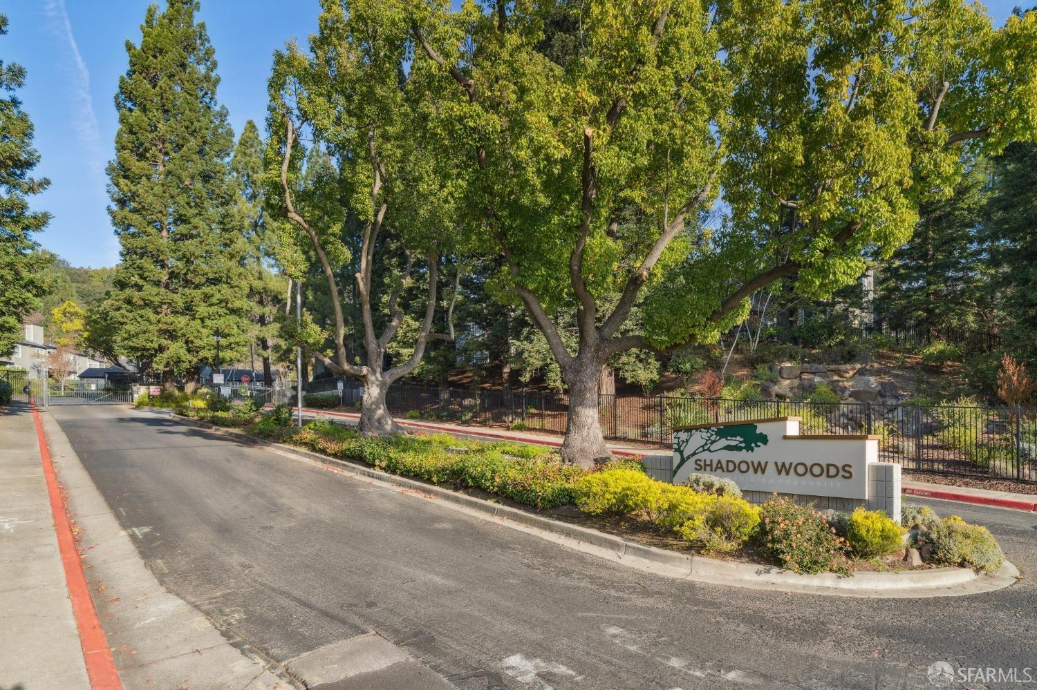 660 Canyon Oaks Drive, Unit E Oakland, CA 94605 - Photo 25 of 28