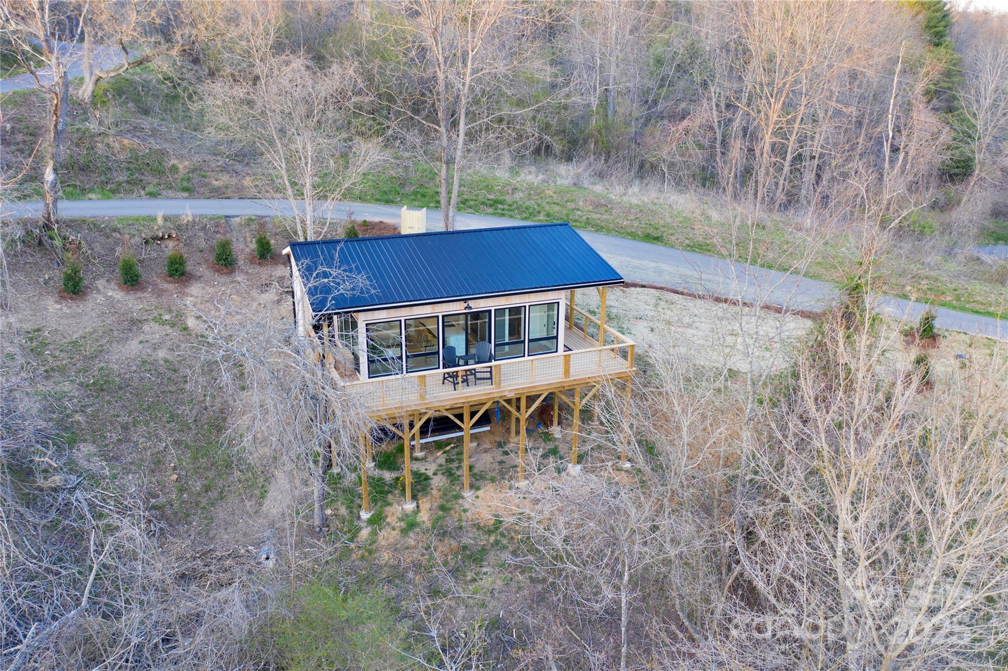 32 East Sams Road Marshall, NC 28753 - Photo 2 of 16 Gallery Image 2