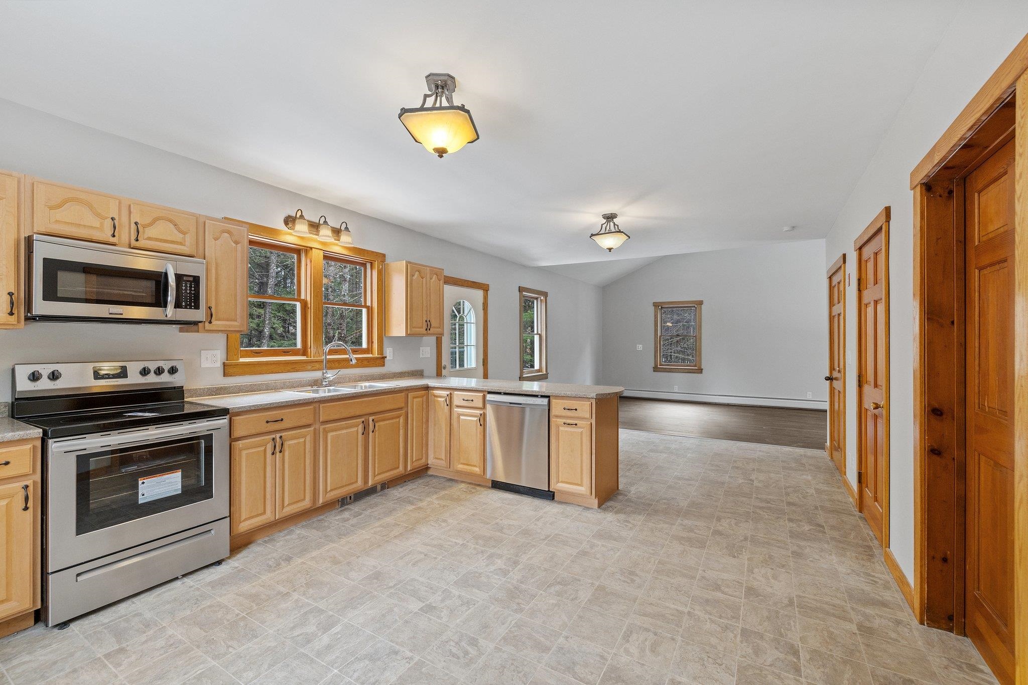 12 Barry Highlands Road Danbury, NH 03230 - Photo 5 of 28