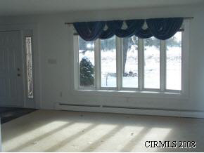 303 Riley Road Delphi, IN 46923 - Photo 4 of 10 Gallery Image 4