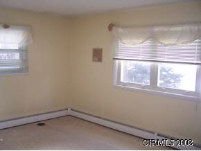 303 Riley Road Delphi, IN 46923 - Photo 7 of 10 Gallery Image 7