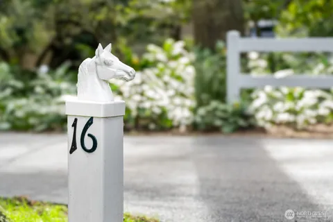 $2,895,000 | 16 Bridlewood Circle, Kirkland, WA 98033