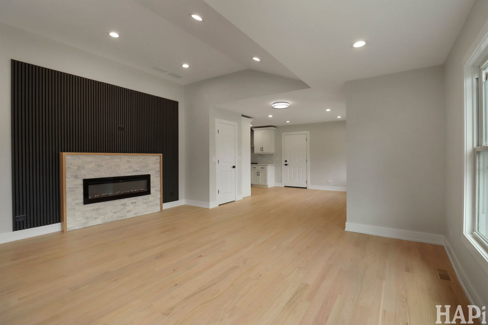 1100 North Hicks Road Palatine, IL 60067 - Photo 5 of 33 Gallery Image 5