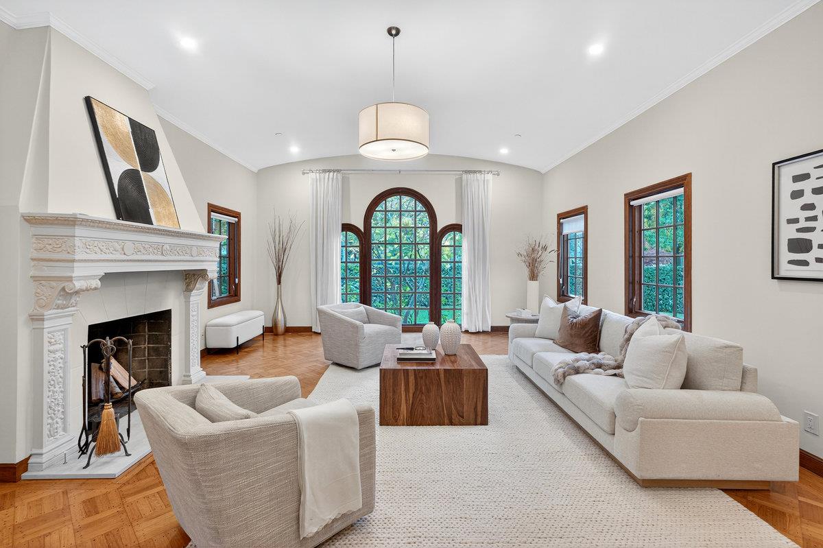 195 Warren Road San Mateo, CA 94401 - Photo 5 of 65