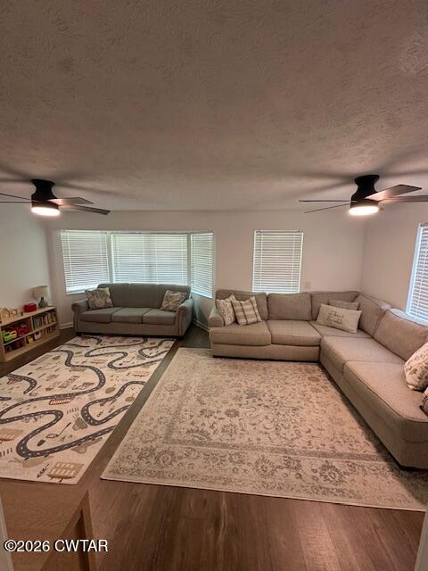 1020 Diggs Road Paris, TN 38242 - Photo 24 of 59 1- Frontroom2