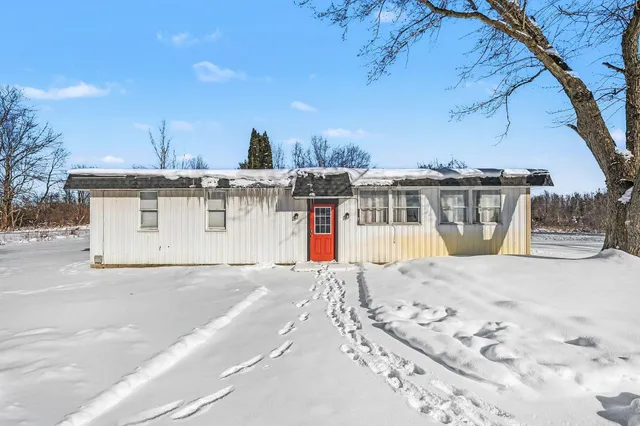 $190,000 | 1773 North Newaygo Road, Bailey, MI 49303