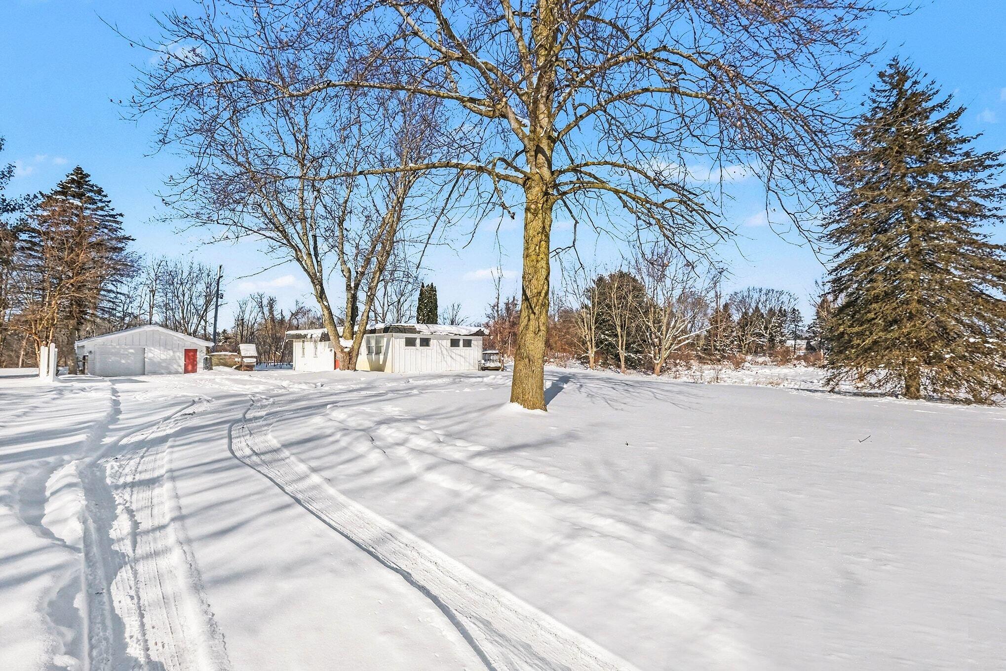 1773 North Newaygo Road Bailey, MI 49303 - Photo 3 of 24 003_file_2039