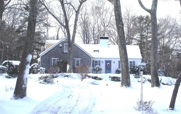 165 Damons Point Road Marshfield, MA 02050 - Photo 2 of 26 Gallery Image 2