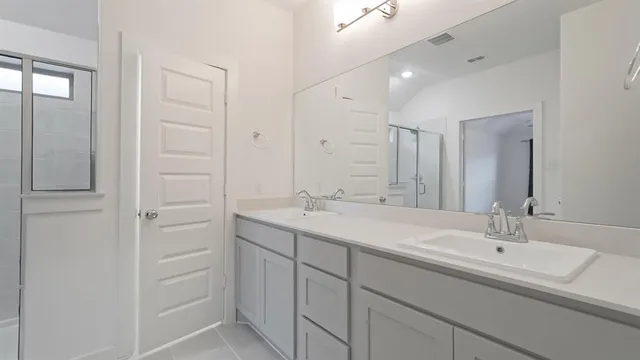 $2,400 | 465 Chase Creek Drive, Lavon, TX 75166