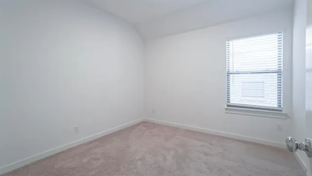 $2,400 | 465 Chase Creek Drive, Lavon, TX 75166