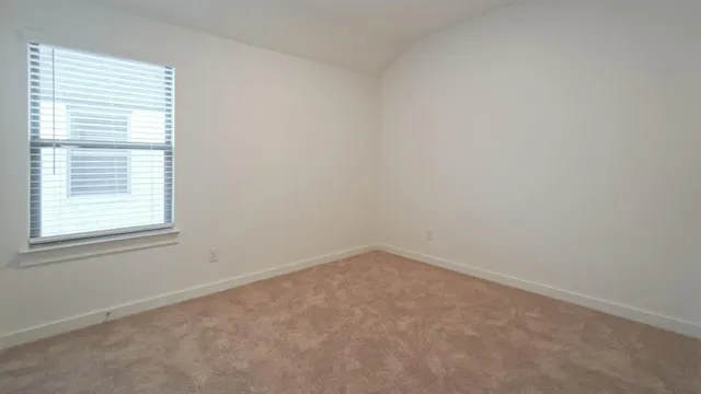 $2,400 | 465 Chase Creek Drive, Lavon, TX 75166